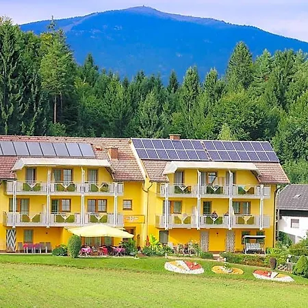 B&B Gaestehaus Goetz 3*