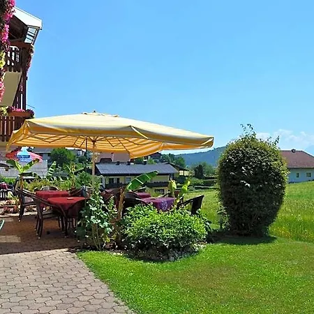 Gaestehaus Goetz B&B