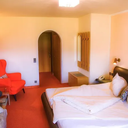 B&B Gaestehaus Goetz 3*