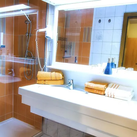 Bed & Breakfast Gaestehaus Goetz 3*