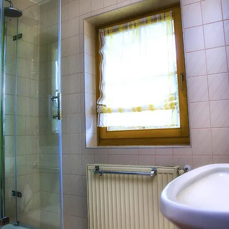 Gaestehaus Goetz Bed and breakfast Drobollach am Faakersee