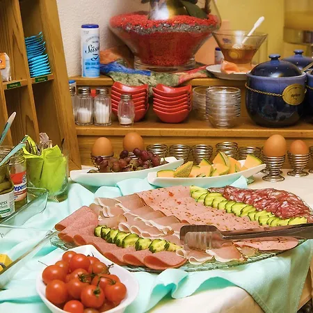 Gaestehaus Goetz Bed and breakfast 3*