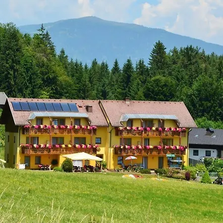 Gaestehaus Goetz 3*
