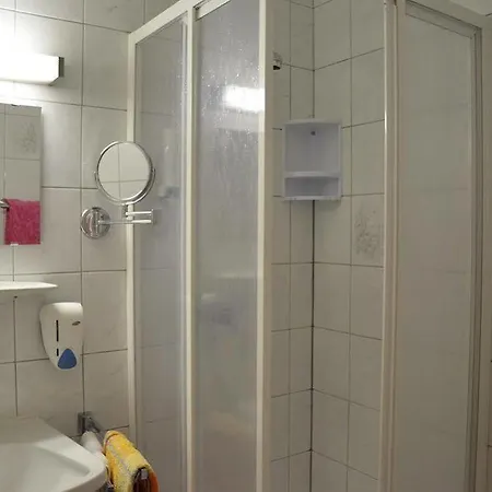 Gaestehaus Goetz 3* Дроболлах-ам-Фаакер-Зее