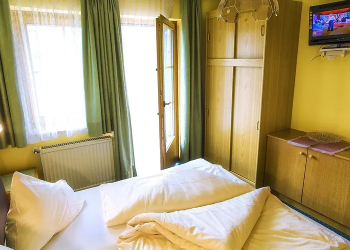 Bed & Breakfast Gaestehaus Goetz 3*