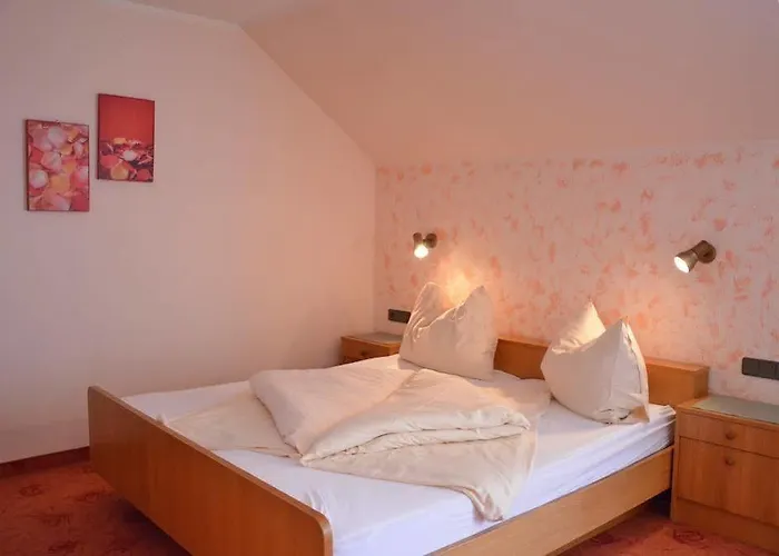 Bed & Breakfast Gaestehaus Goetz 3*